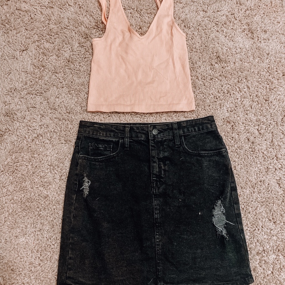 Black denim skirt🍍